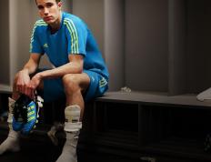 开云APP-绿茵场上的独舞者，当迪亚斯成为阿贾克斯对阵亚特兰大的唯一变量