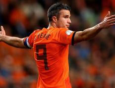 开云体育APP下载-平行时空的镜像，当拉沃尔杯的呐喊渗入美网孤岛，辛纳如何打赢一场双重战争？