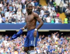 开云体育在线-索伯与马丁的精密棋局，佩雷兹如何驾驭这场技术与意志的鏖战？