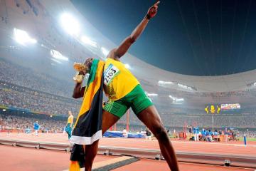 开云下载-北方凛冬与非洲热浪，拉什福德在十字路口打入的制胜球