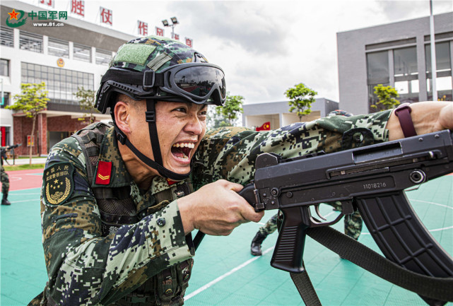 开云平台-擒敌手？欧洲预赛精彩对决队员斗志昂扬