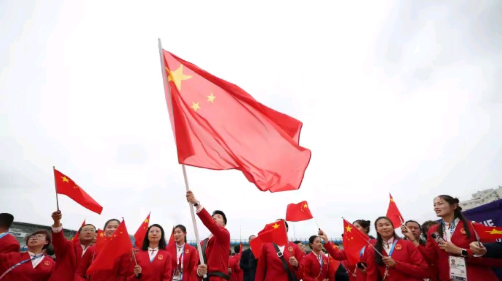 开云体育官方网站-全力以赴的体育运动员，胜利在向他们招手