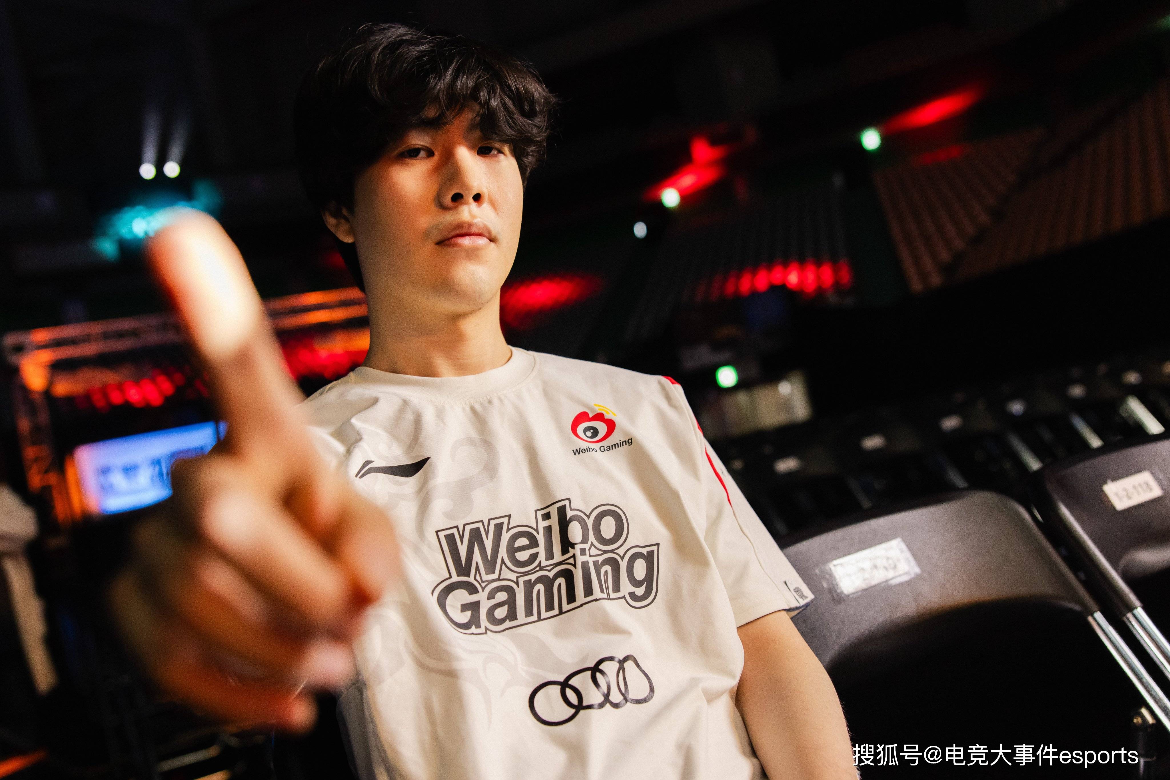 开云APP-BLG横扫WBG，Canyon线上压制力十足顶尖较量八强赛，让粉丝疯狂欢呼的简单介绍