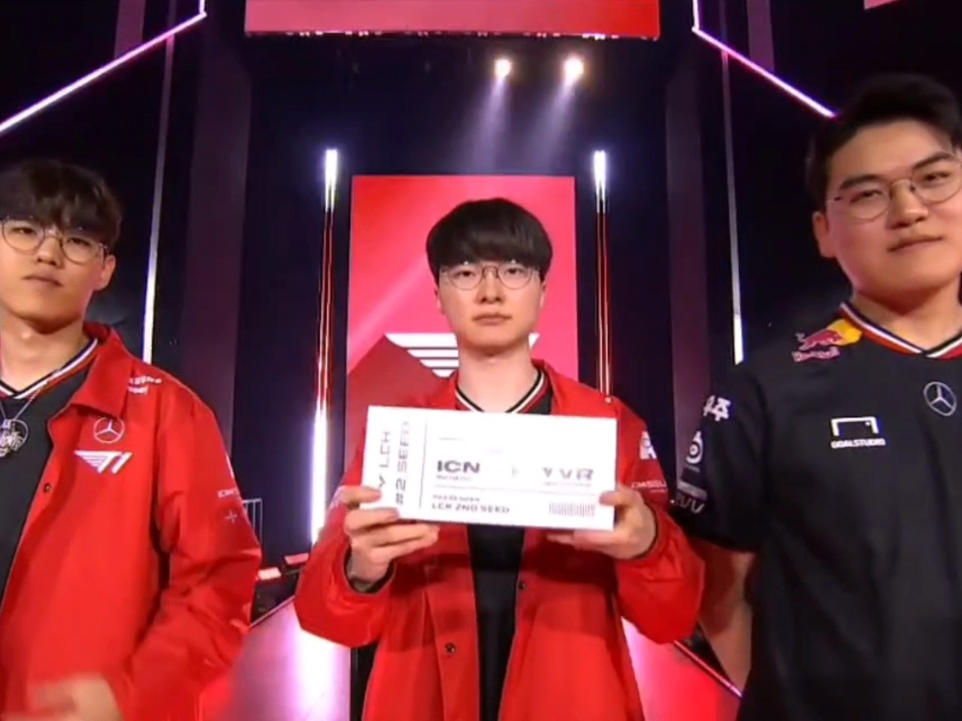 开云体育平台APP-FNC横扫T1，Crisp拿下关键大龙宿命之战2025世界赛，强势挺进下一轮的简单介绍