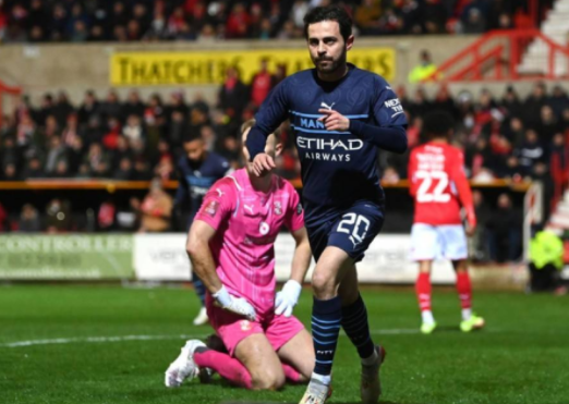 开云体育在线-联赛杯淘汰赛开始新晋球队崭露头角