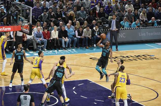 开云体育app-黄蜂队连败遭淘汰，球队反思失败原因