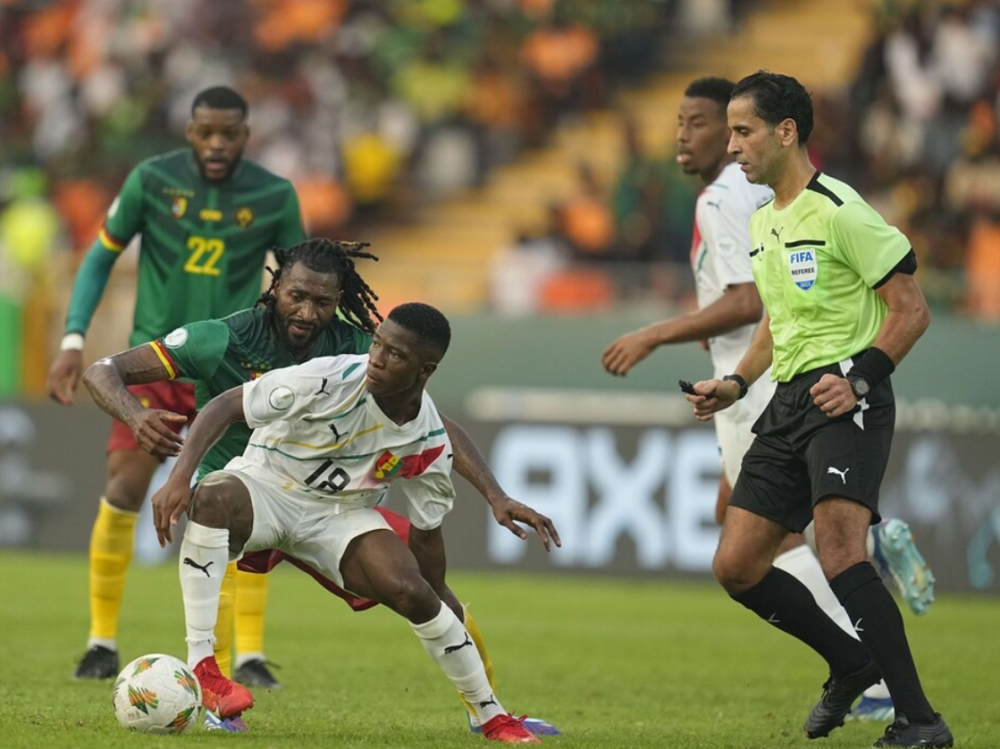 开云平台-非洲杯比赛启幕！球队奋力冲击冠军